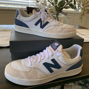 Men’s New Balance 300 Court Tennis shoes